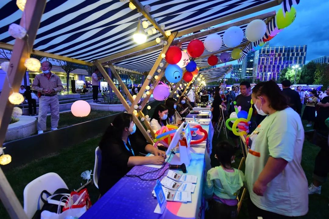 潮酷炫炸海淀北部最大潮玩节嗨爆今夜