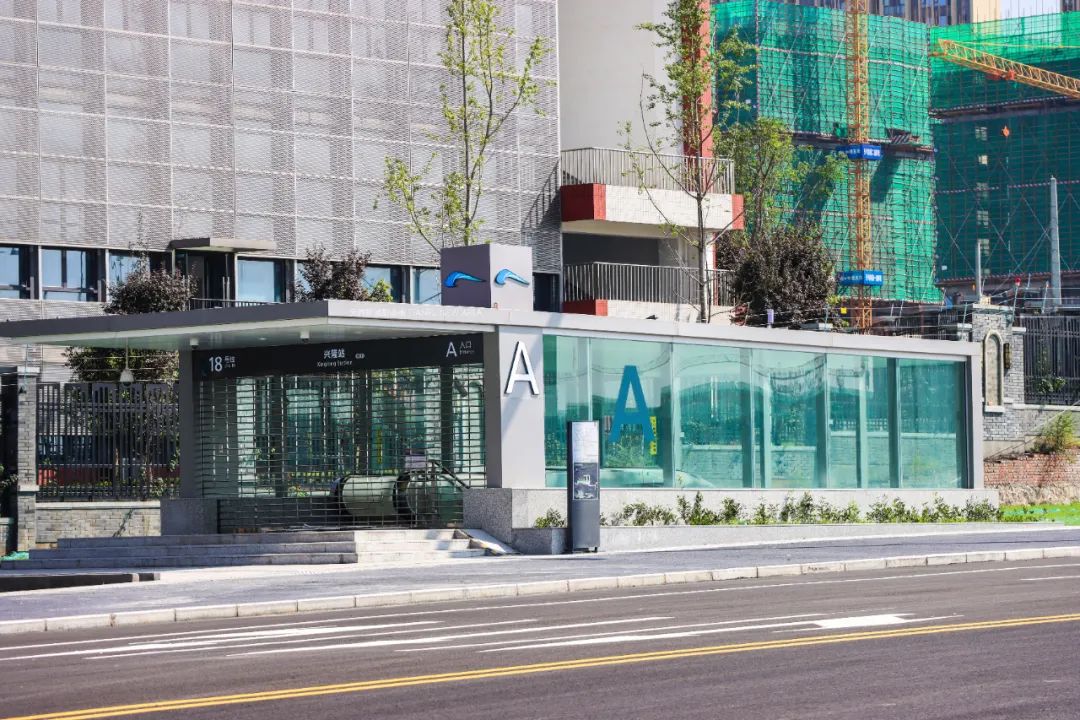 成都地铁18号线各站点实景