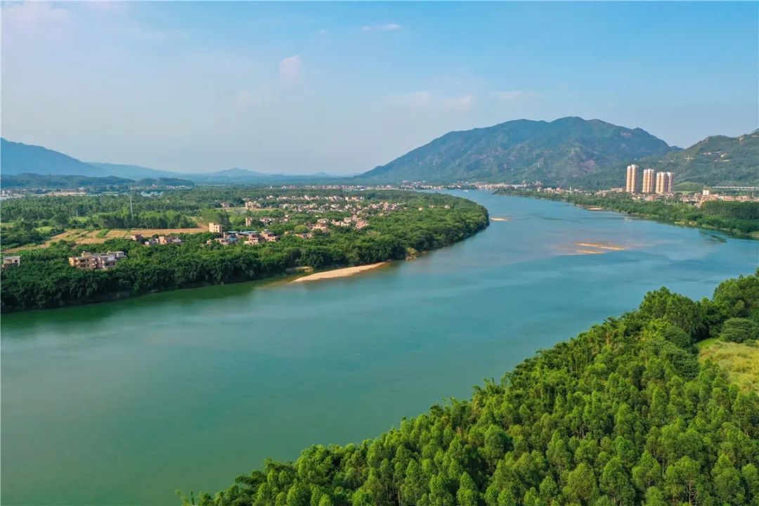 清远是什么颜色的