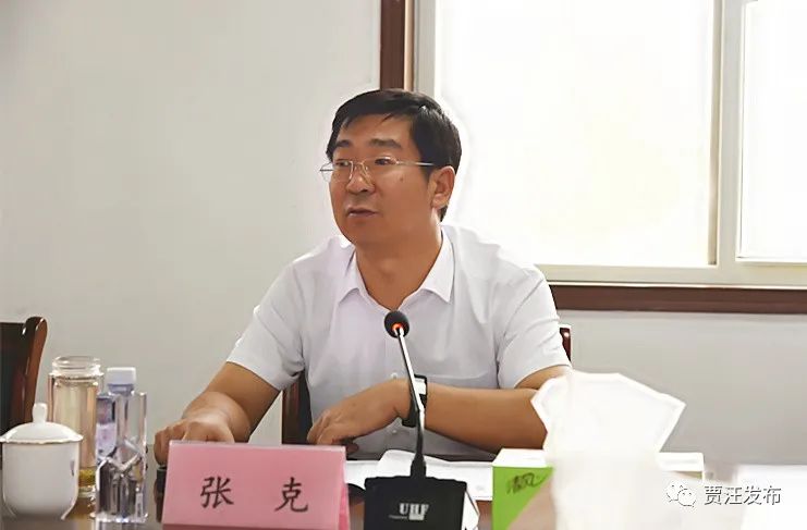 调研塔山镇张克强调要向农业产业强镇转变