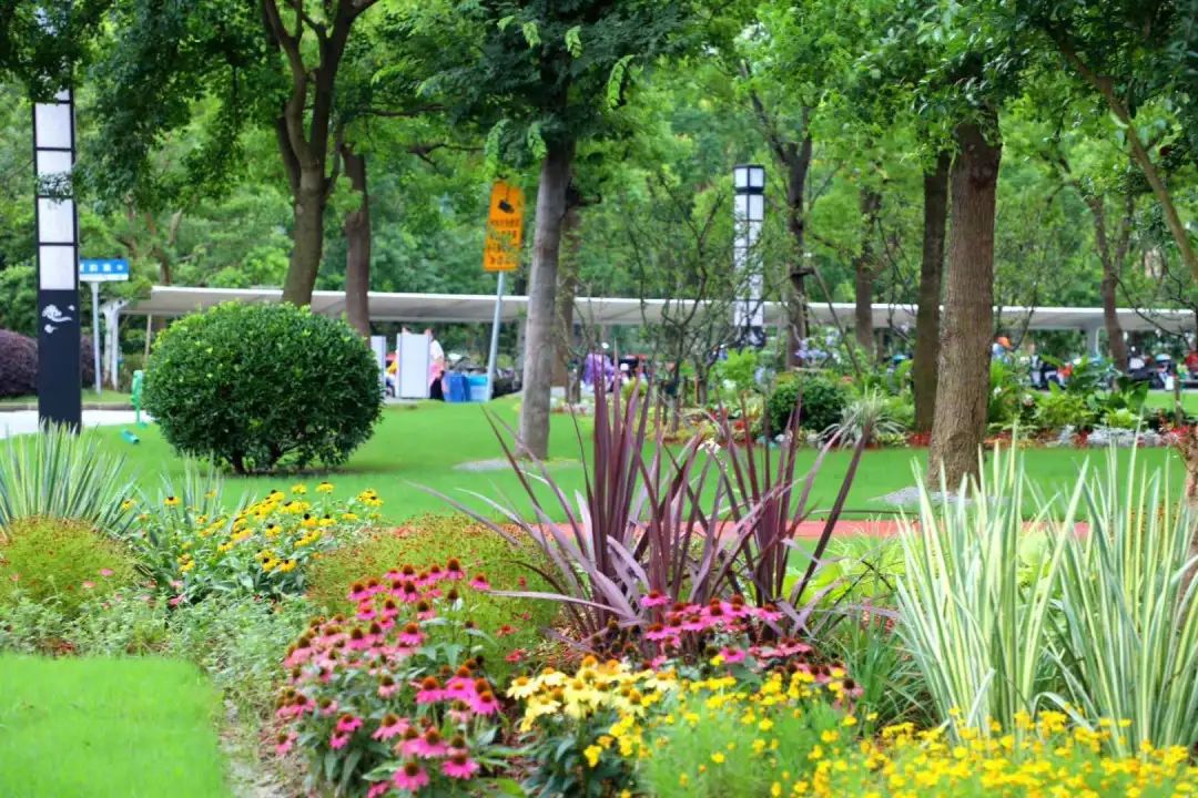 来源:绿色上海原标题:《奉贤区贤园街心花园建成开