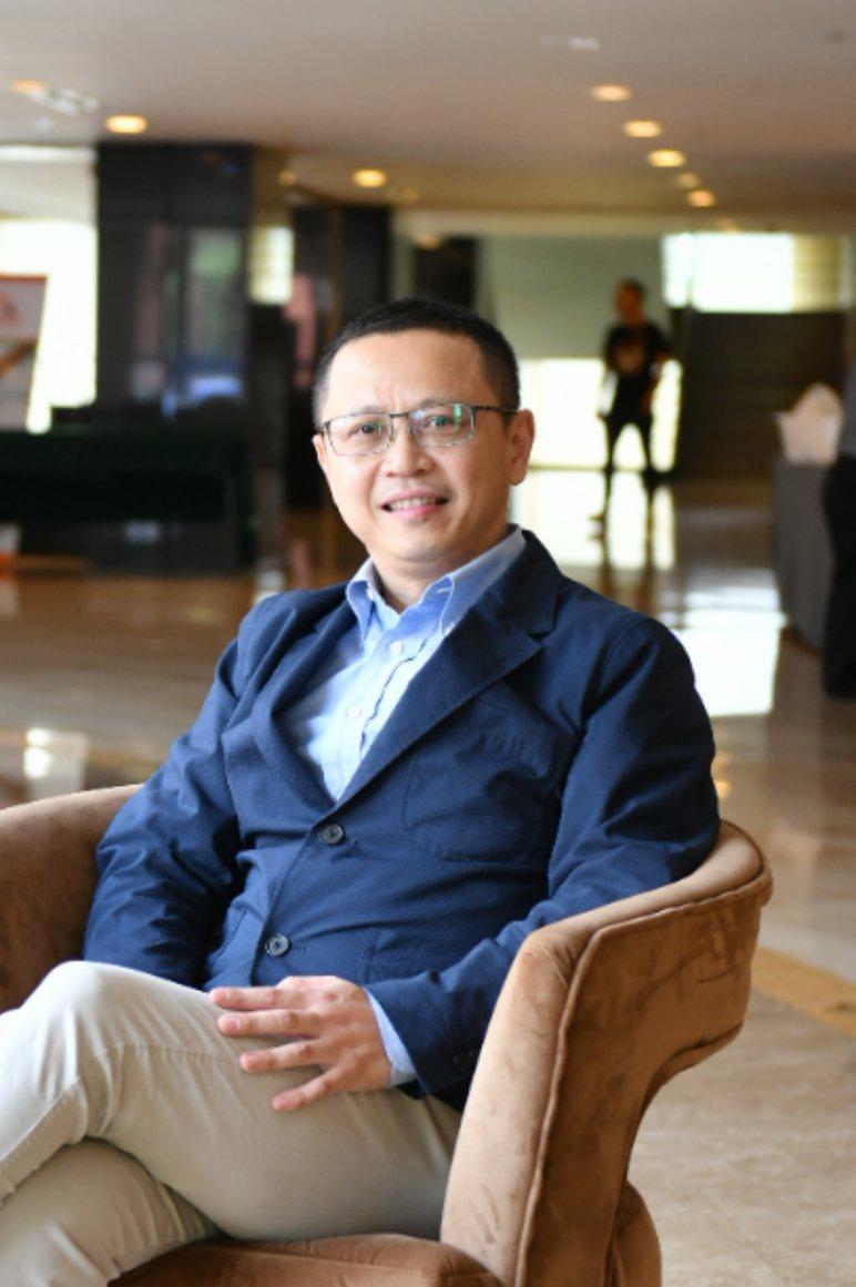 的"神经"》演讲人:陈翡英巨量引擎温州直营中心城市总经理演讲标题