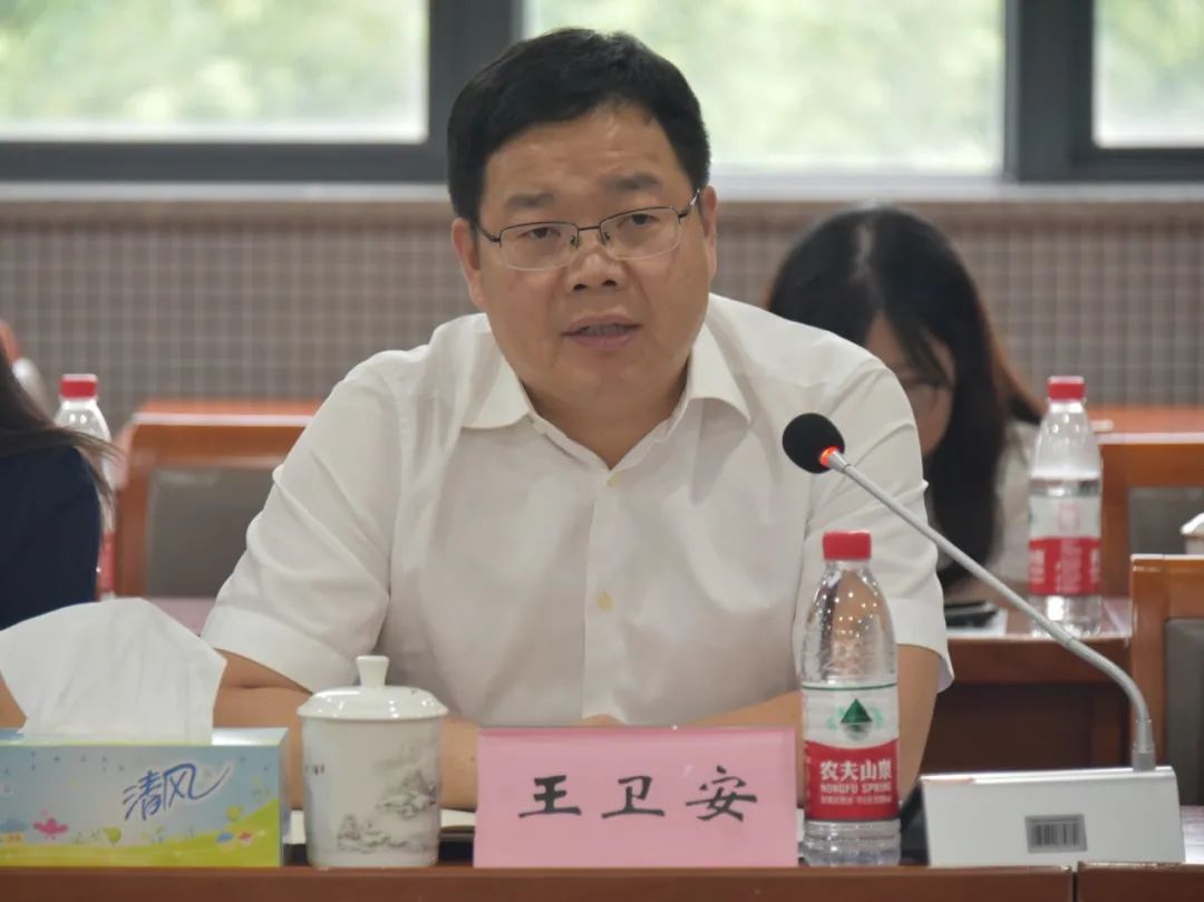 江干区委常委,统战部部长王卫安代表江干区作了表态,将积极抓落实