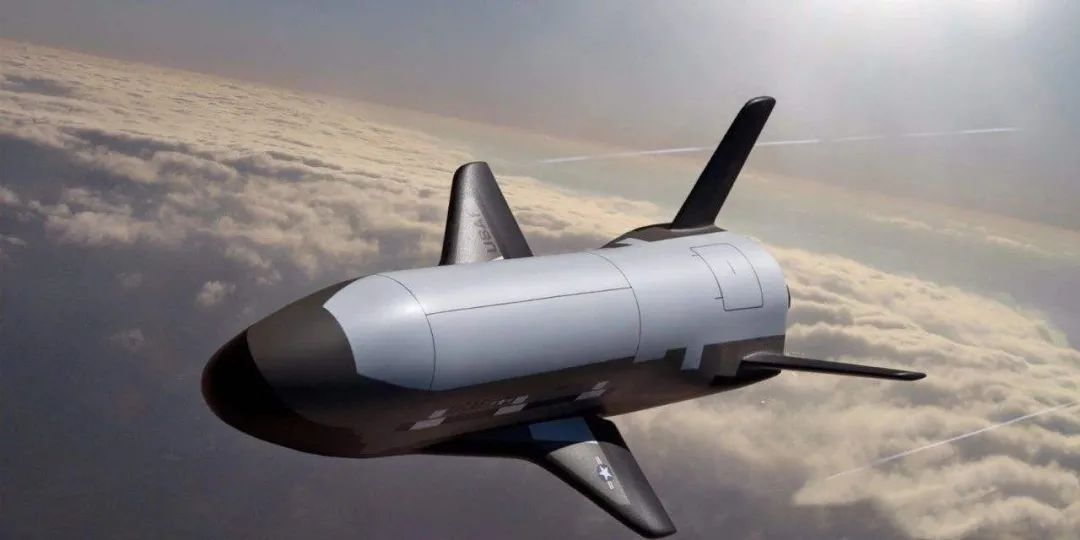 美国x-37b空天飞机——穿梭于空间的幽灵项目承制商波音公司制造了
