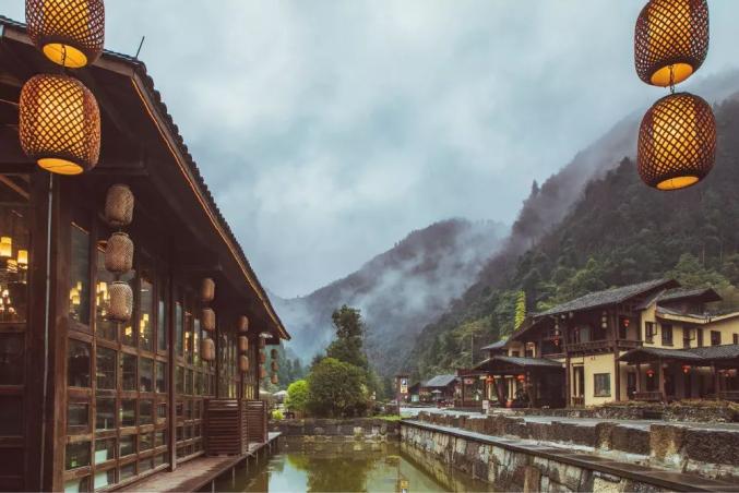 下云居▼黔南州怡山海·山居山庄▼摄/周羽舒黔东南循美·河畔酒店▼