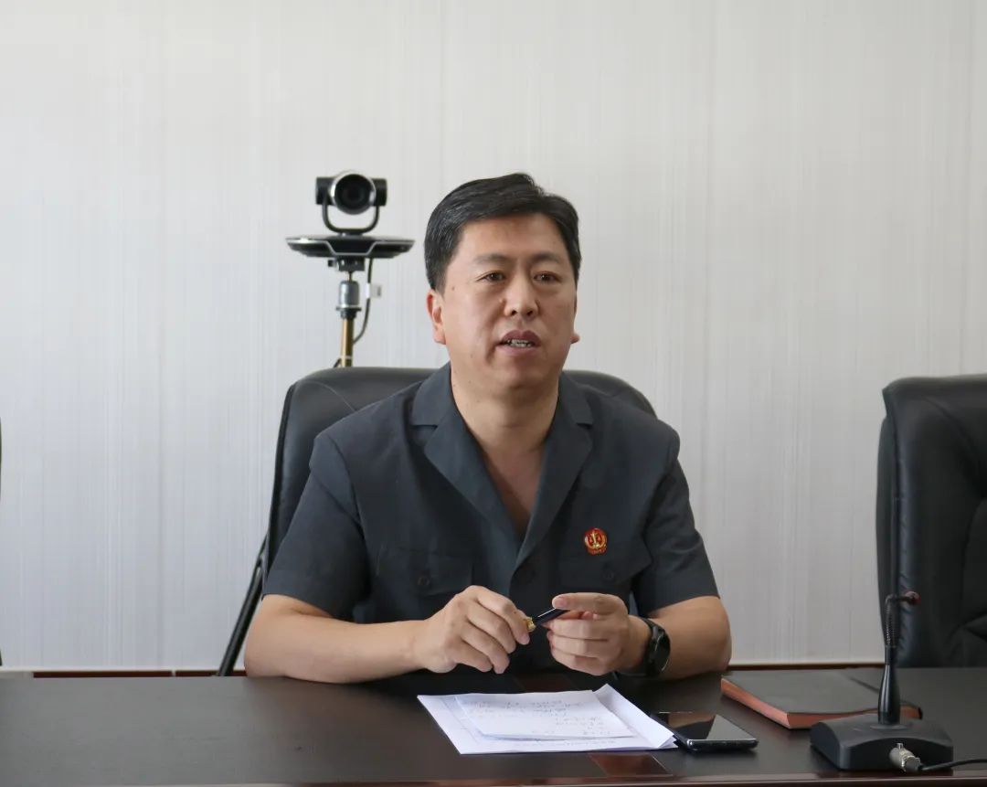 黄龙法院召开案件质效推进会