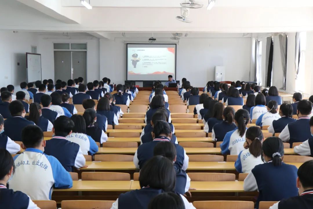 公安武清分局深入陈咀镇初级中学组织开展了主题为"网络安全为人民