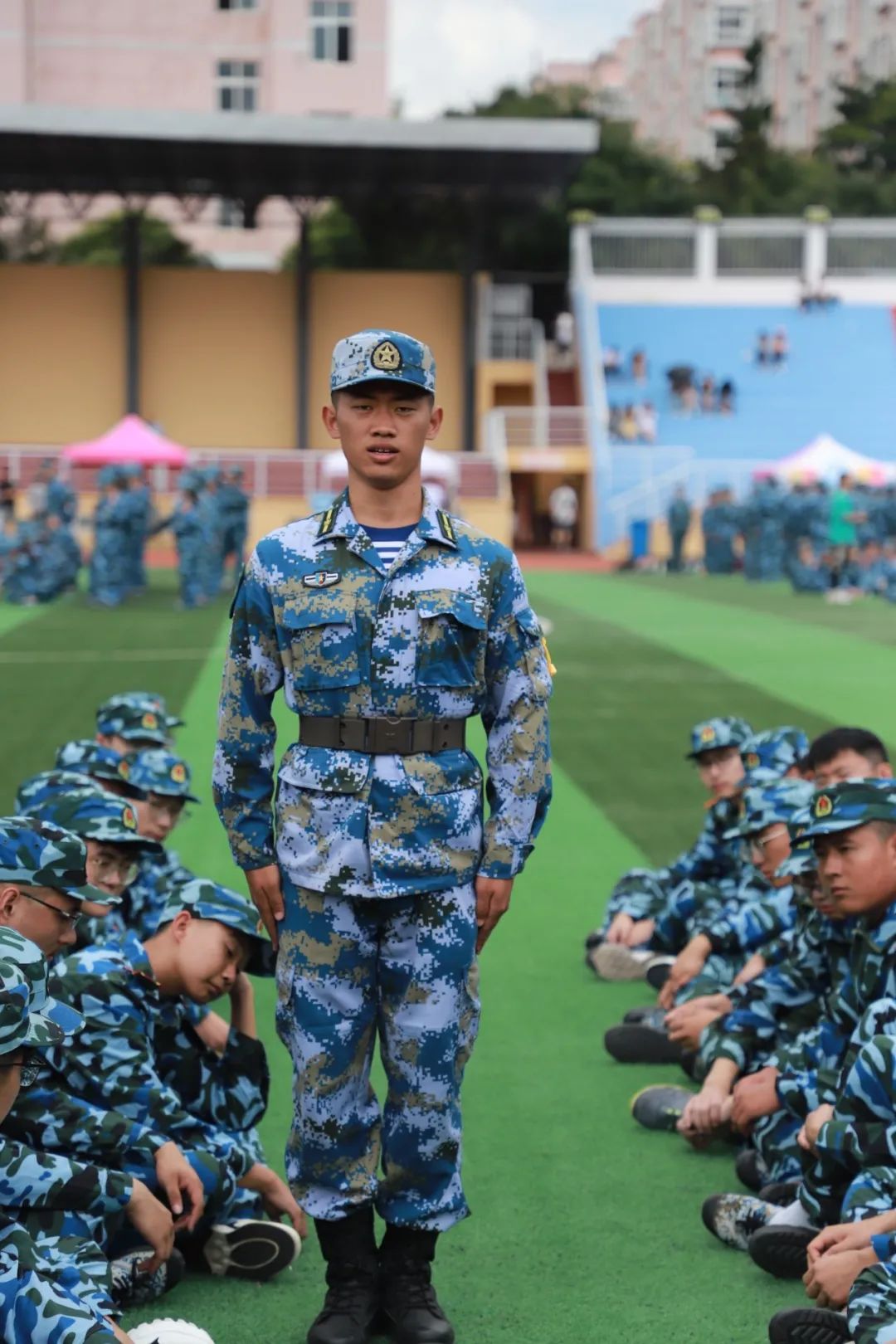 军训大pk|独家照片大放送!最佳连队,你pick哪一个?