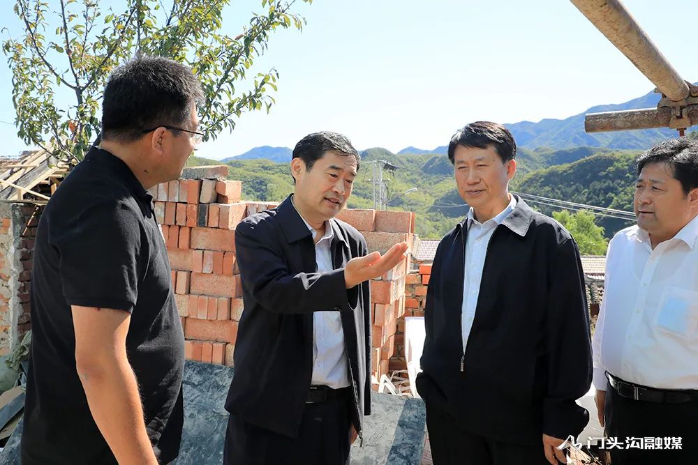 9月17日,同仁堂集团公司党委书记,董事长王贵平,区委书记张力兵就打造