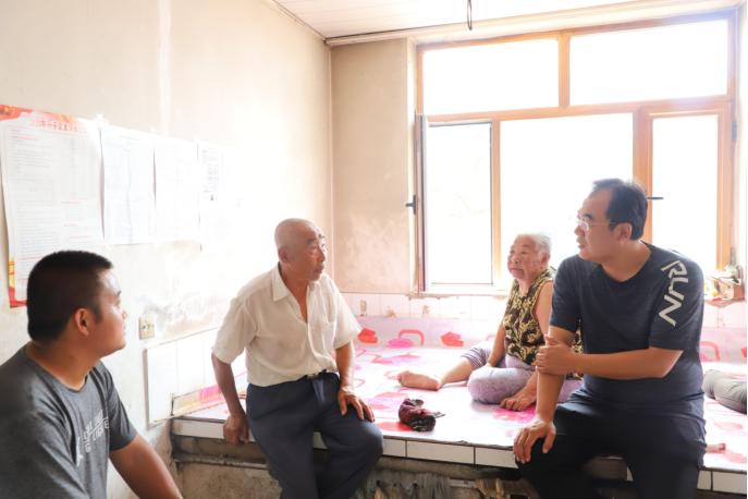 决战决胜百日攻坚奋斗有我丨王庆恩老人的脱贫蜜诀