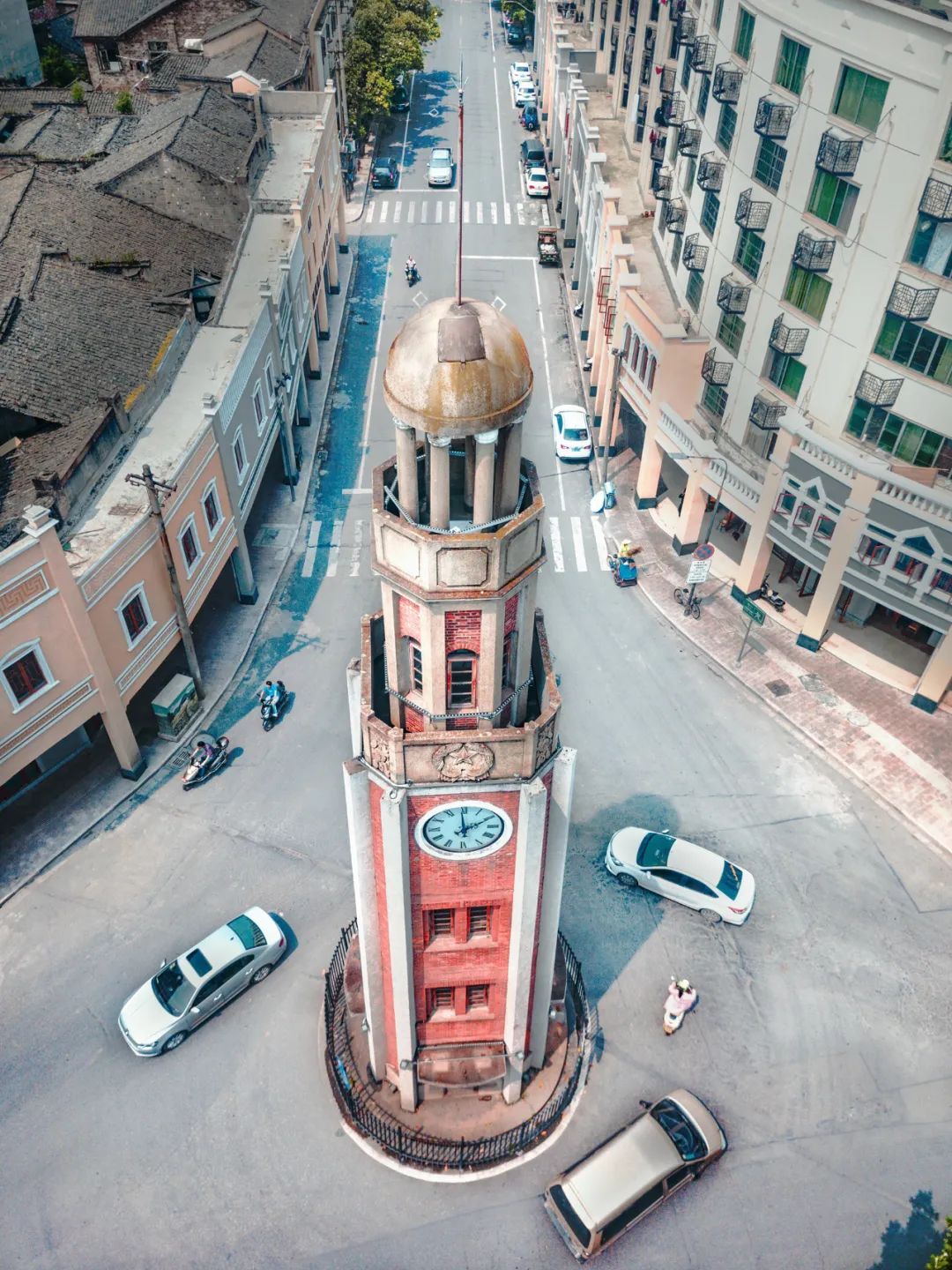 赣州标准钟楼,曾经是赣州城的标志.