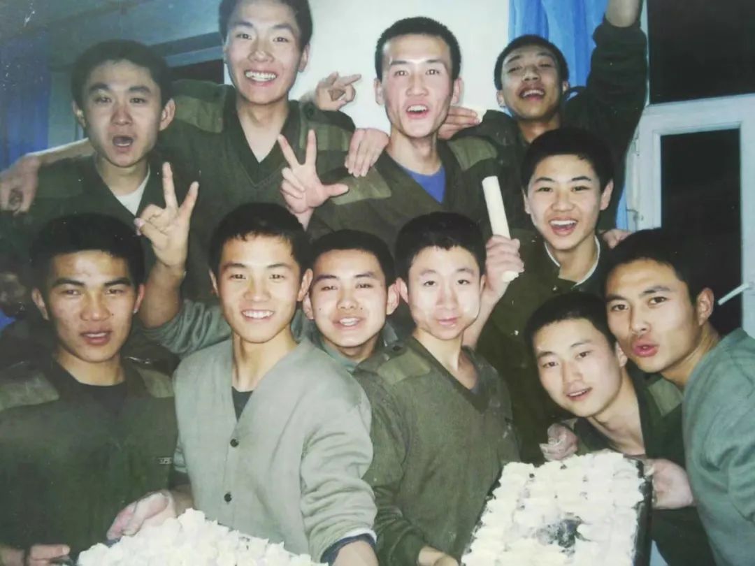 《中国退役军人》杂志2007年入伍 2009年退役 2017年入伍 2019年退役