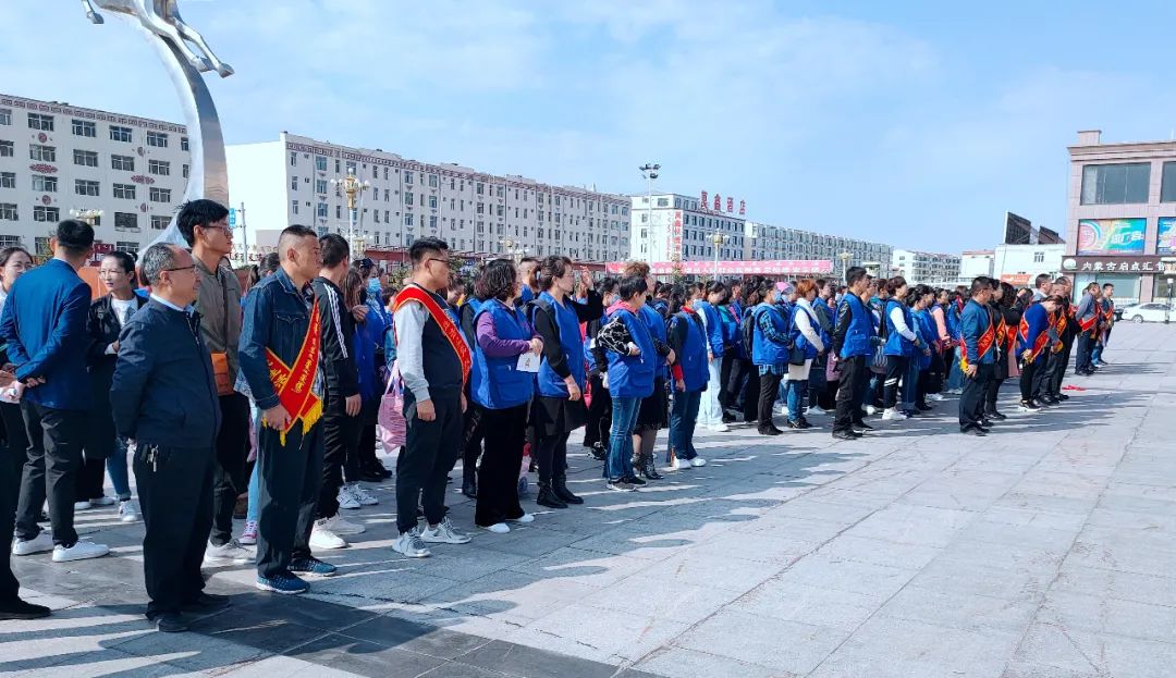 四子王旗举行第七次全国人口普查宣传月暨第十一届中国统计开放日宣传