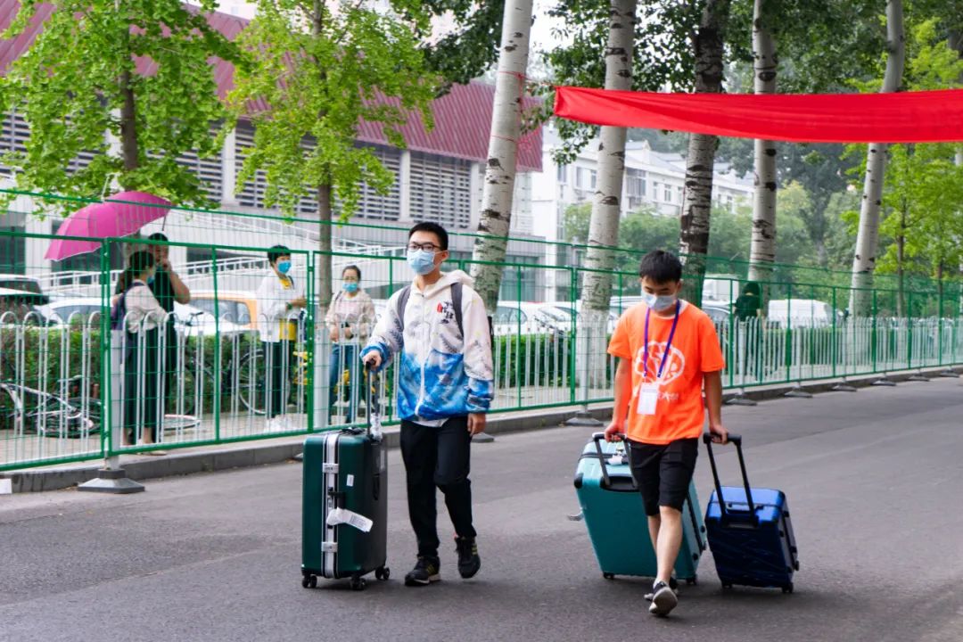 新媒体中心来源:各学院视频:北科大电视台视频编导,制作:裴宇航记者