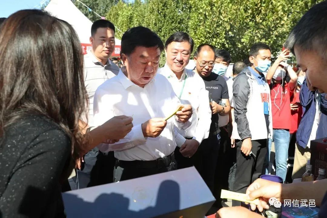 武邑县赴中央党校(国家行政学院)参加第四届定点扶贫