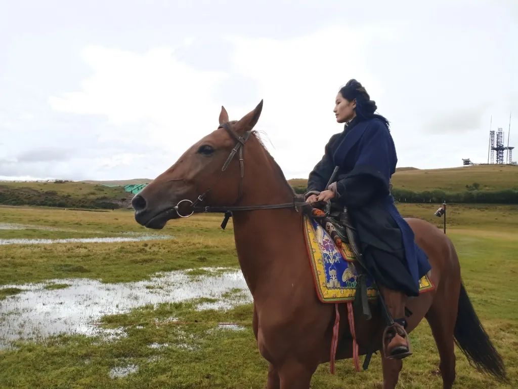 电视剧《圣地可可西里》在红原县月亮湾拍摄,剧组这样保护环境