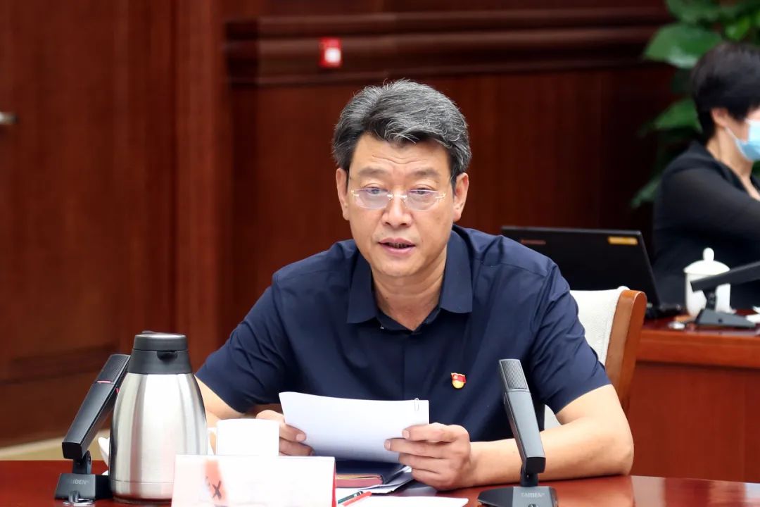 强化政治引领 形成工作合力