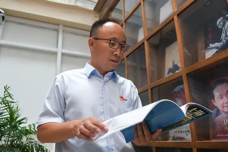 最美科技工作者何晓明戈壁到孤岛使命必达