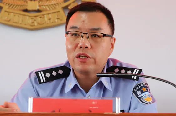 泊头市公安局举行交管系统执法执纪监督员聘任仪式