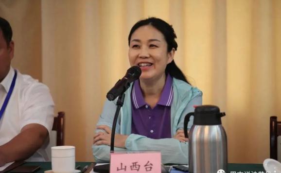 与公共管理学院副教授,山东大学社会组织与社会治理研究中心主任于萍