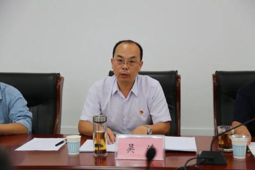 会上,区法院党组副书记,副院长刘永法对前来参加座谈会的企业家代表