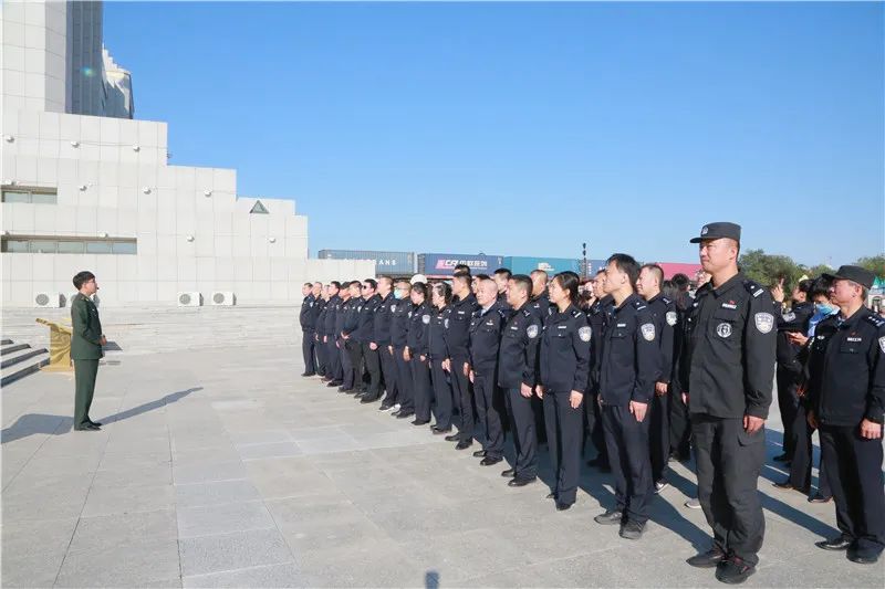 政治建警从严治警满洲里市公安局坚持五个强化夯实政治建警基础