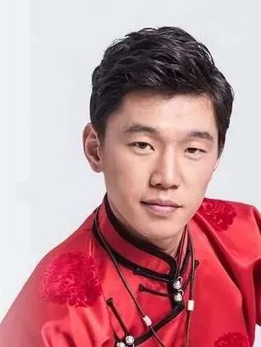 乌兰托嘎&林岩新歌《和林格尔夜色》,傲日其楞唱的好听极了