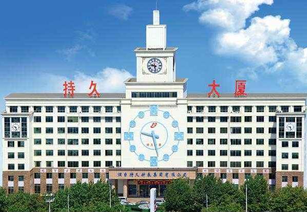 据说 现场除了有电视短片 品牌故事 嘉宾访谈 还会有群口快板剧 歌舞