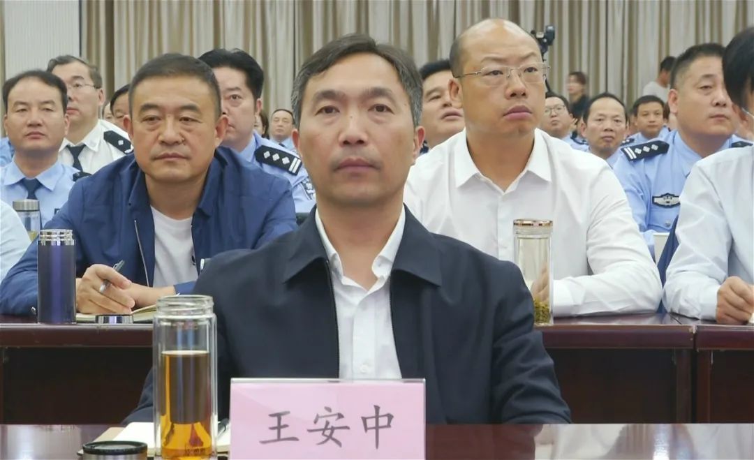 安康市举办政法大讲堂第十一期暨学习延安精神和抗疫精神专题辅导讲座