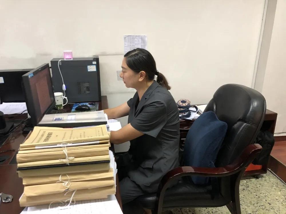 首位"782018年10月,马文义承办了五通桥区首件涉恶势力犯罪集团案件