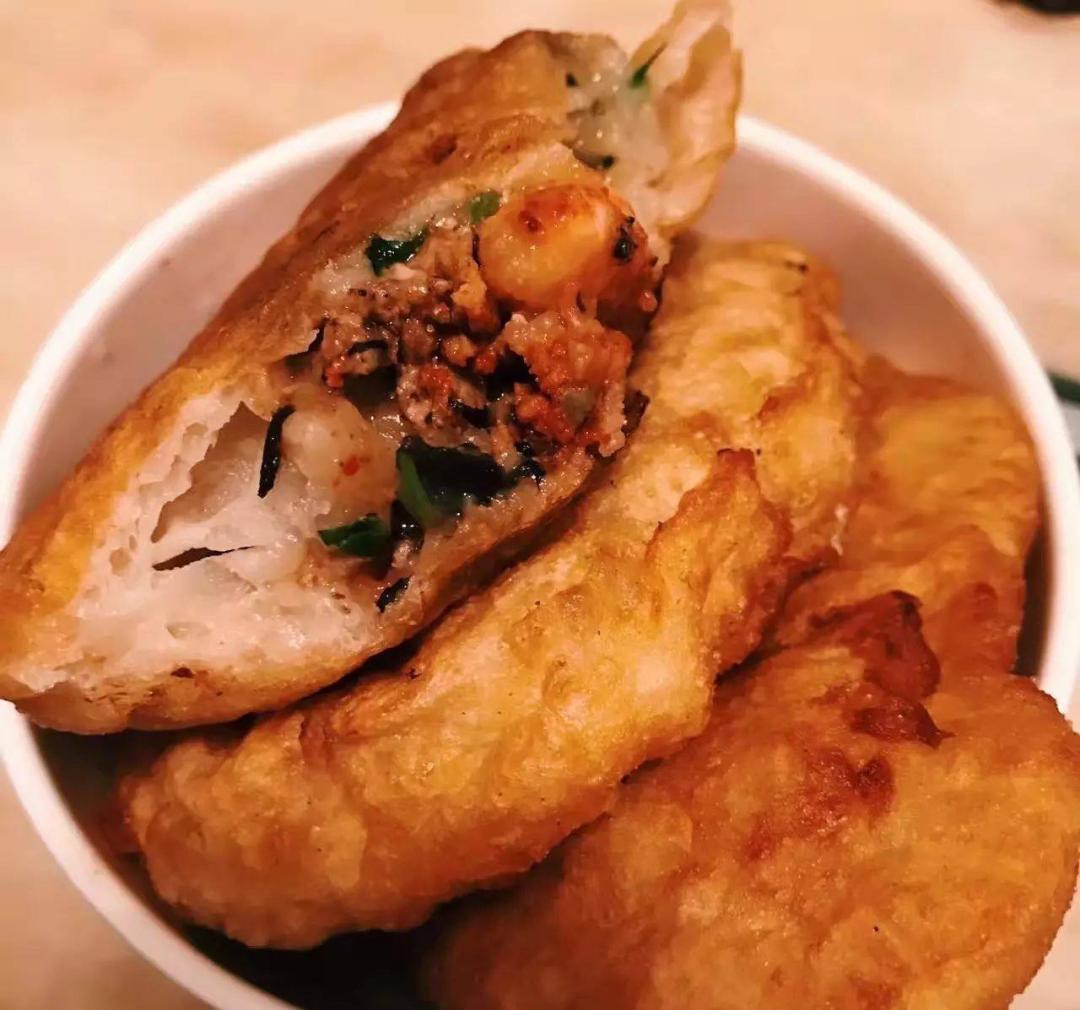 油炸泡虾是台州人的方言称呼,书面语为"油鼓".