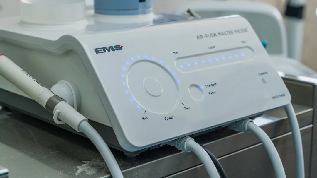 gbt牙周治疗以菌斑控制为导向的牙周治疗技术,通过先进的ems洁牙设备