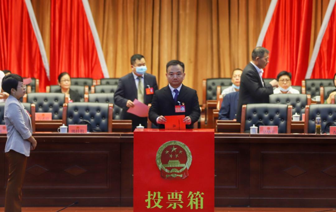 【聚焦2020彭泽"两会"】县十六届人大第五次会议举行第二次全体会议