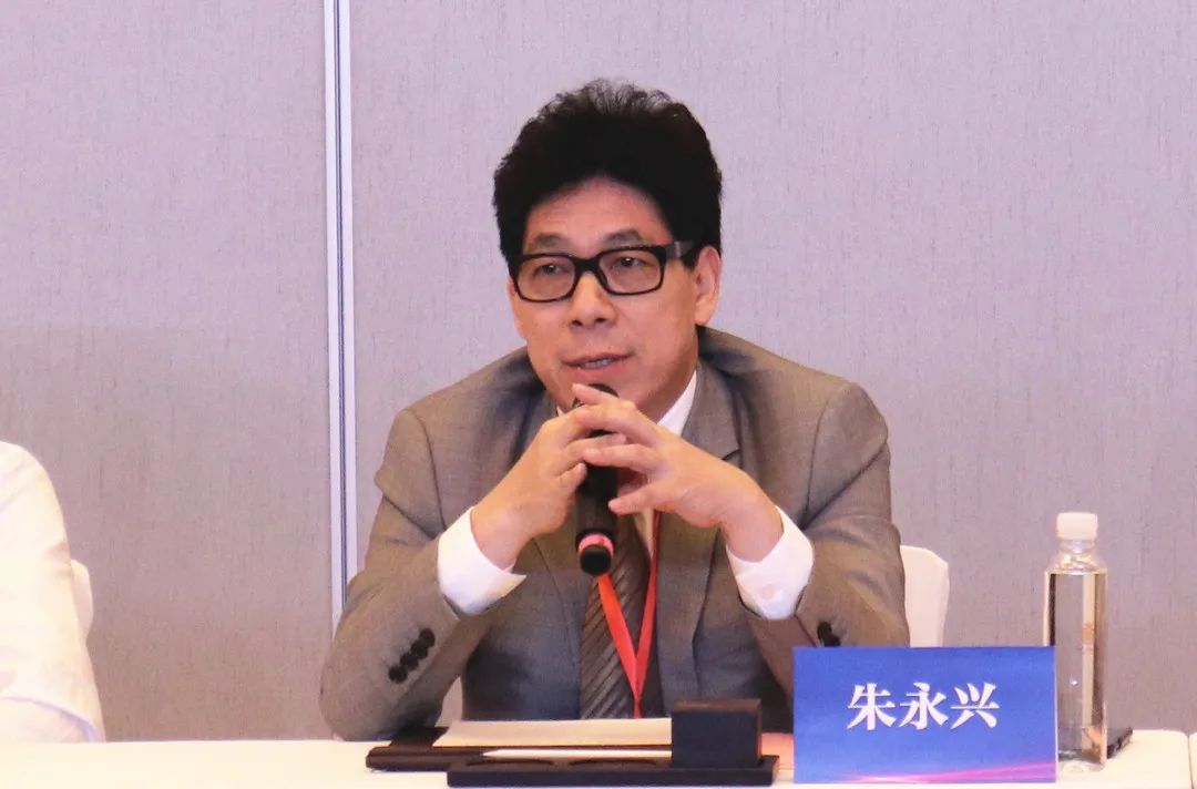 上海市台州商会会长朱永兴发言北京市台州商会会长谢仁德发言深圳市