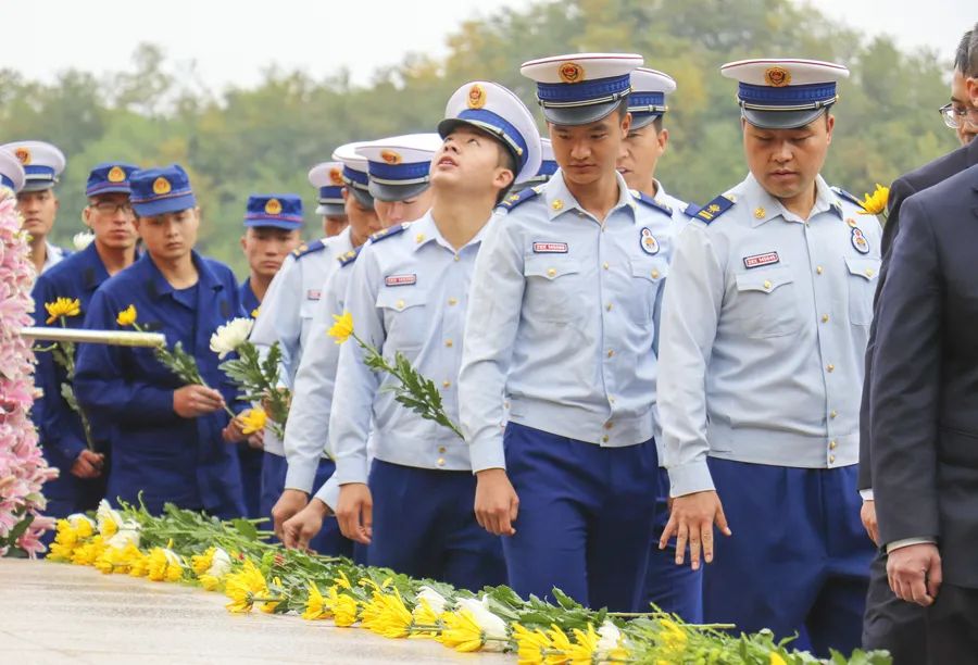 白银市区隆重举行烈士纪念日公祭活动