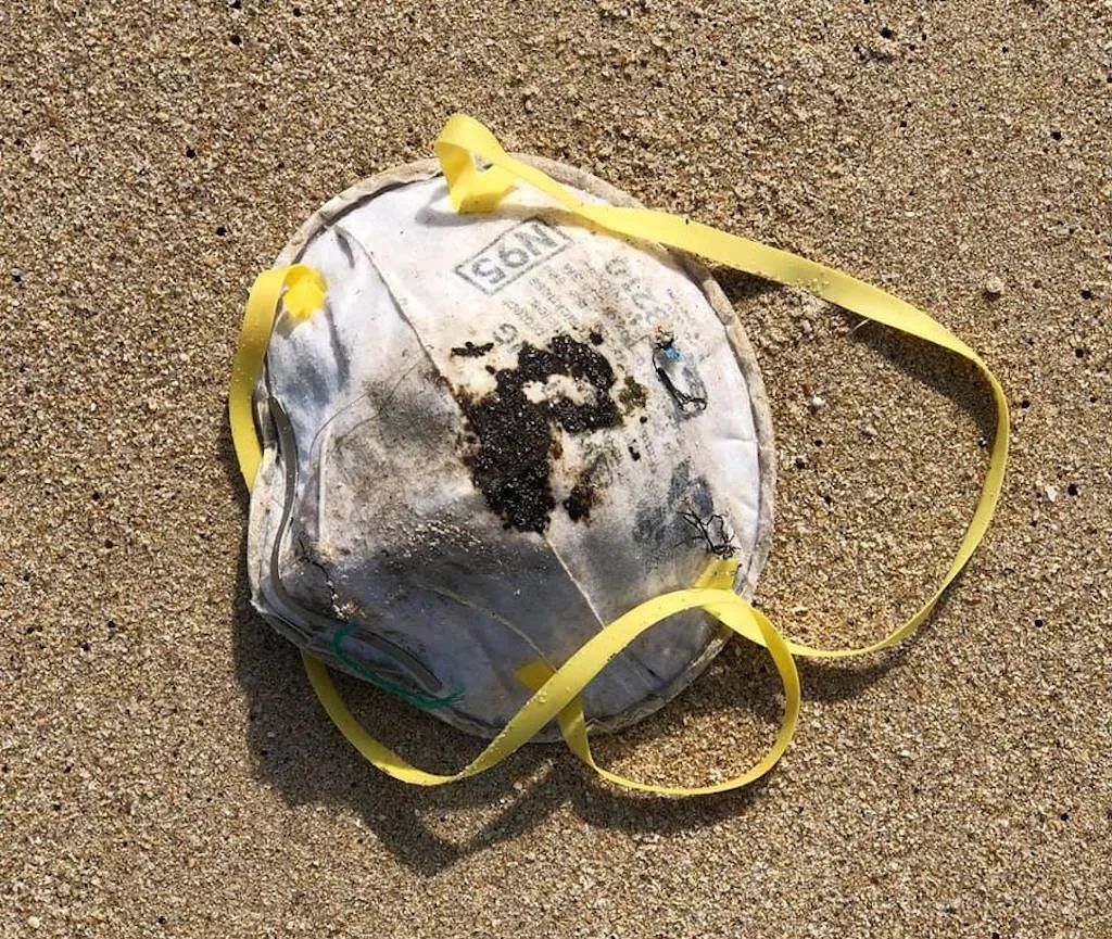废弃口罩污染图片