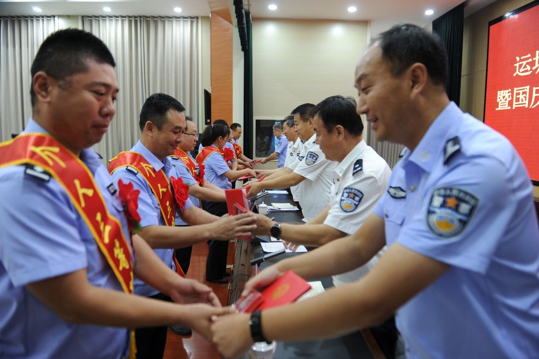 市局党委副书记冯养合就着力提升工作执行力,落实力抓好各项工作落实