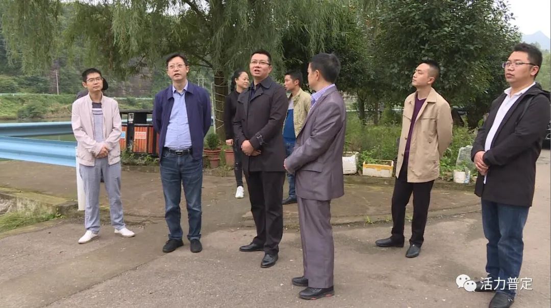 赵开运到马场镇开展巡河工作