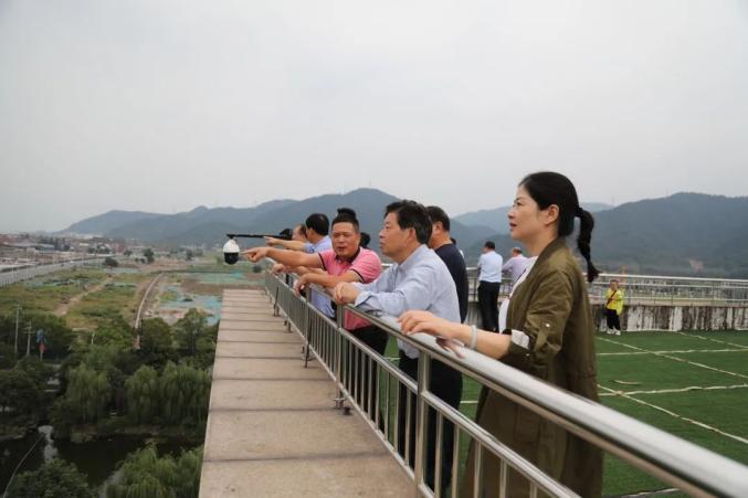 月是故乡明，中秋话乡情丨灵桥镇召开乡贤座谈会