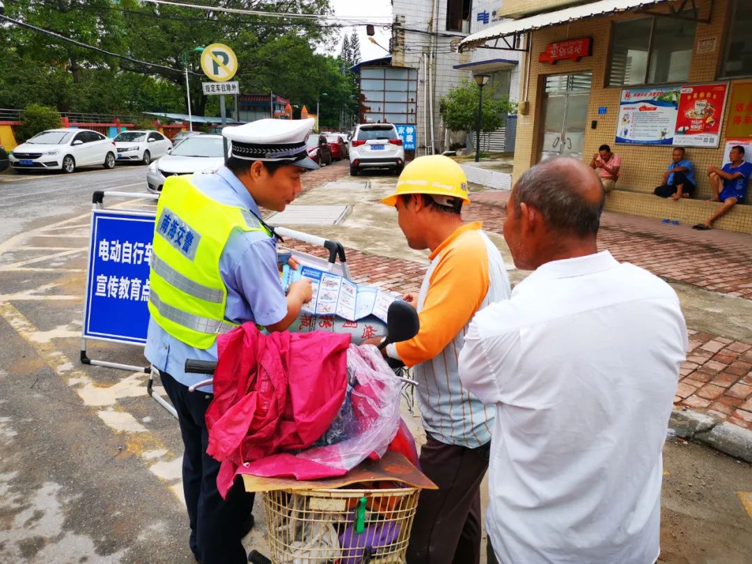 學校村社區市場全覆蓋為了讓你知道交通安全規則裡水拼了摩電大整治