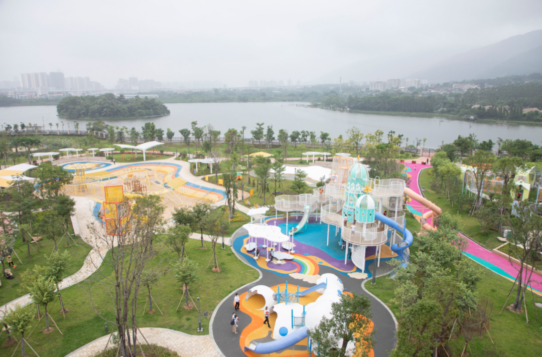 城市综合性儿童滨水主题乐园.