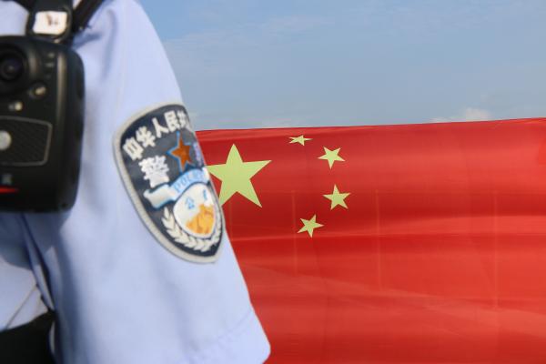 惠州边检民警开展向国旗敬礼守一方国门主题教育活动