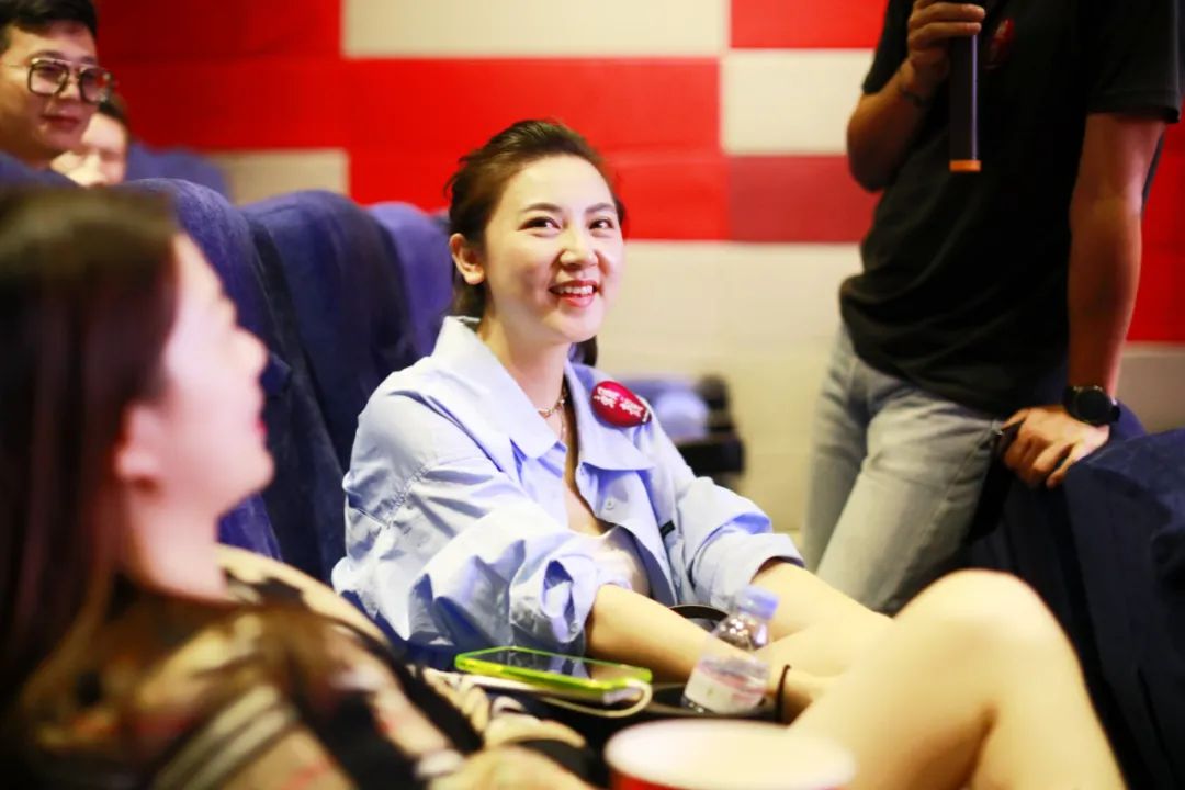 新片朝颜上映女性现实题材逆风绽放对话导演陈天衣儿时一句陈导成就