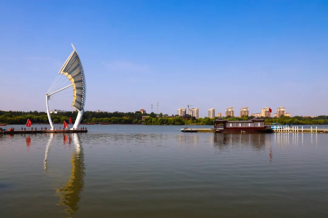 美翻了鸢都湖