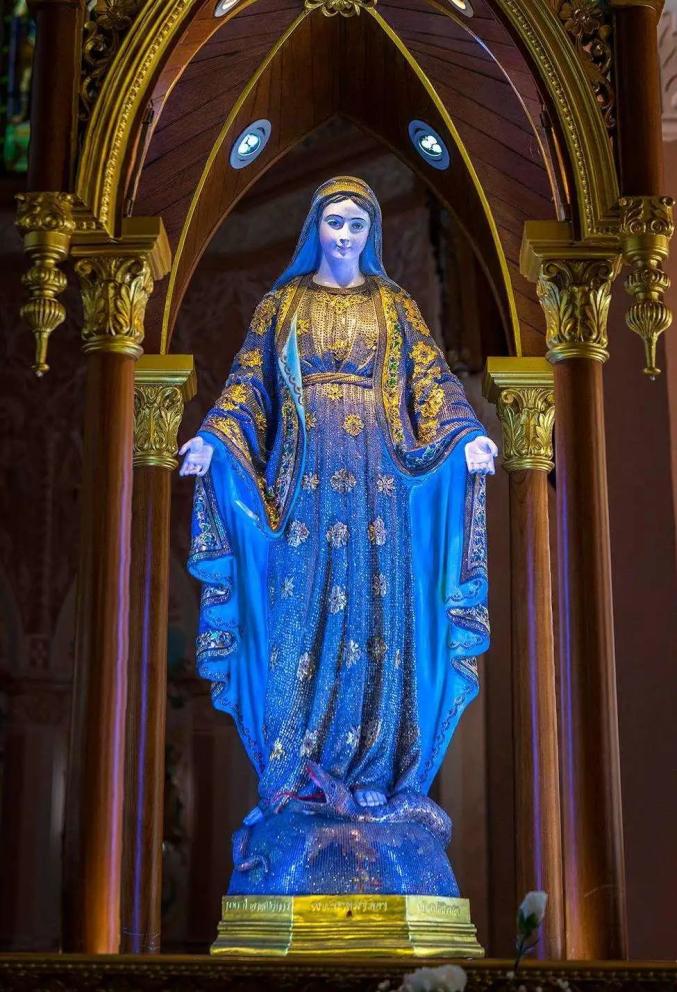 安排一场与"月亮"有关的旅行吧!