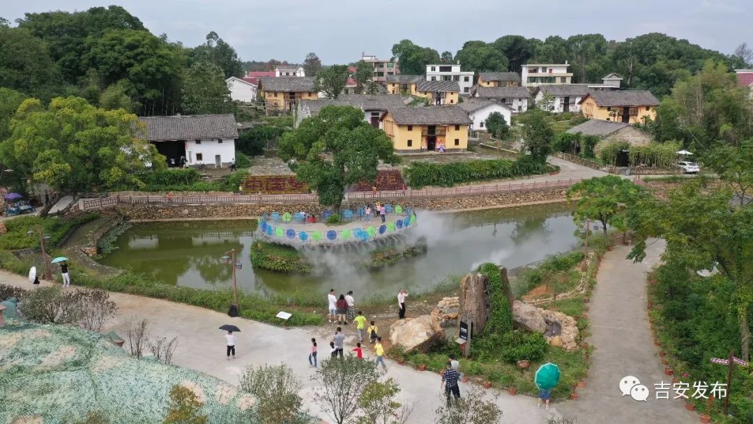 万安县"趣村"夏木塘景区.