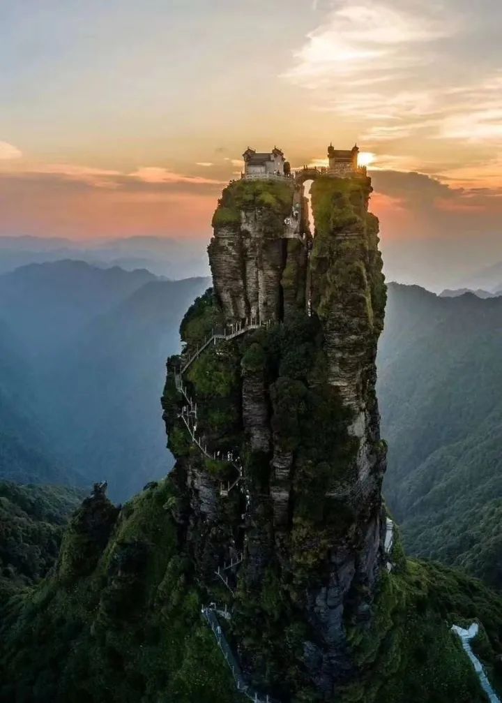 风里雨里我在梵净山等你