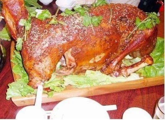肉质鲜嫩,无膻味的羊肉第五站 烤全羊来,在奇台,昌吉的想不想吃最正宗