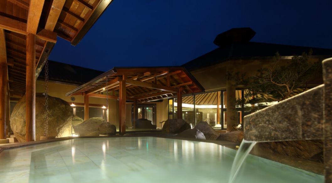 意犹未尽眼下正是泡温泉的季节