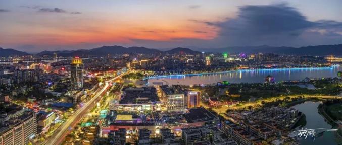 肇庆市区人口有多少_汕头离肇庆有多少公里